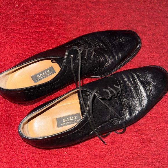 Bally Men\'s Classic Black Leather Oxfords
